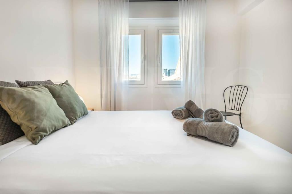 Modern Apartment Next To The Cervantes Theatre By Rems Málaga Esterno foto