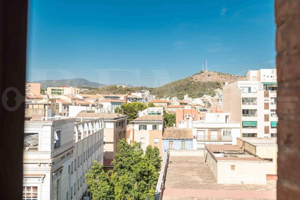 Modern Apartment Next To The Cervantes Theatre By Rems Málaga Esterno foto