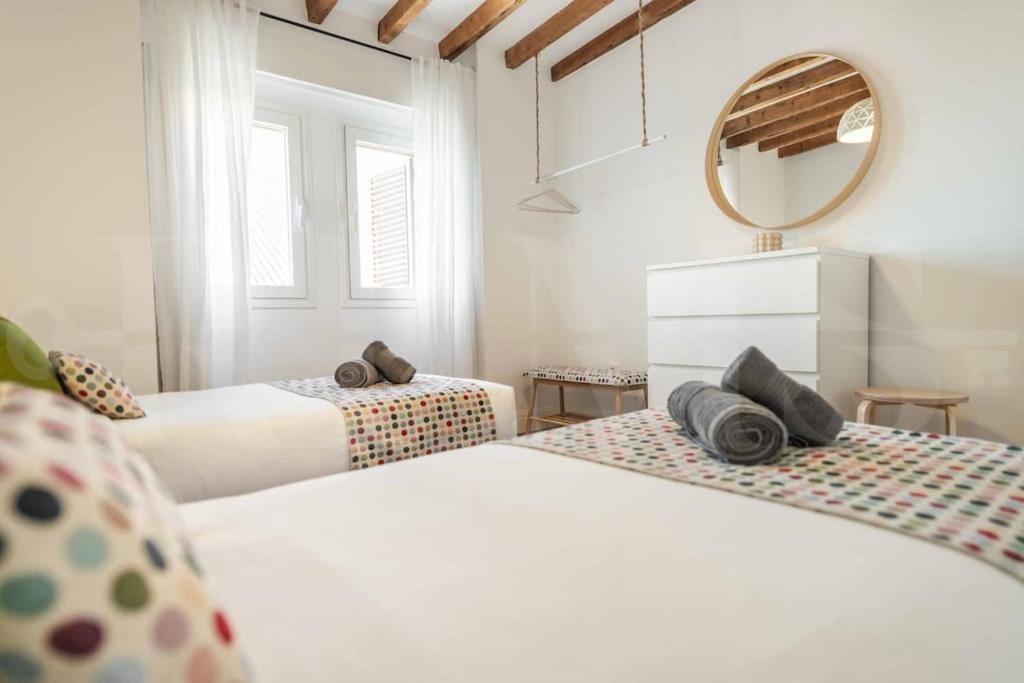 Modern Apartment Next To The Cervantes Theatre By Rems Málaga Esterno foto